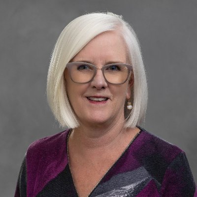 Michelle M. Headshot